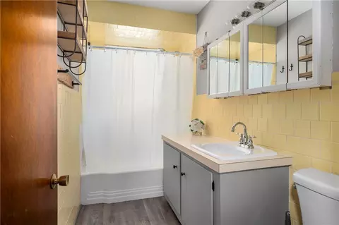 Bath - 321 Dulude Ave, Woonsocket, RI 02895 photo 2 of 2