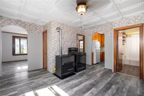 Entry Way - 321 Dulude Ave, Woonsocket, RI 02895 photo 5 of 6