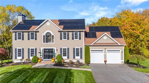 17 Sassafras Rd, Rehoboth, MA 02769