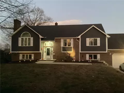 7 Taylor Rd, Johnston, RI 02919