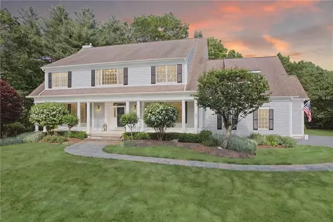30 Taggart Ct, East Greenwich, RI 02818