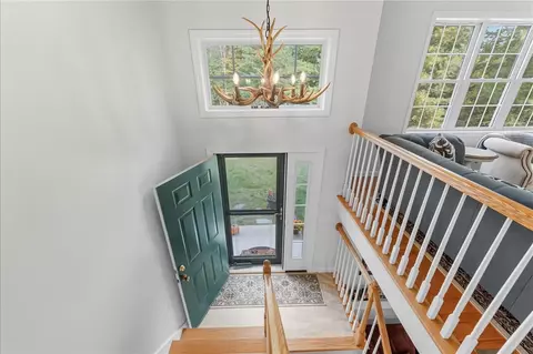 Entry Way - 2 Reynolds Rd, Glocester, RI 02814 photo 3 of 4