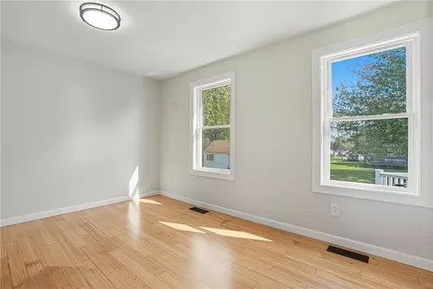 19 Cows Path, Middletown, RI 02842 photo 20