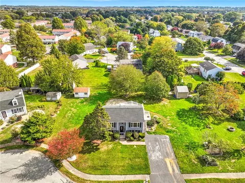 19 Cows Path, Middletown, RI 02842 photo 40