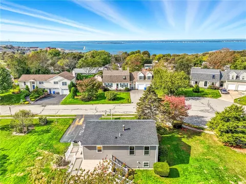 19 Cows Path, Middletown, RI 02842 photo 38