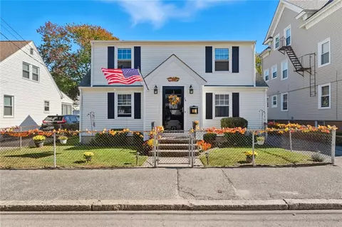 75 Elder St, Pawtucket, RI 02860