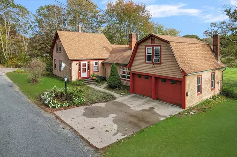 11 Briggs Rd, Foster, RI 02825