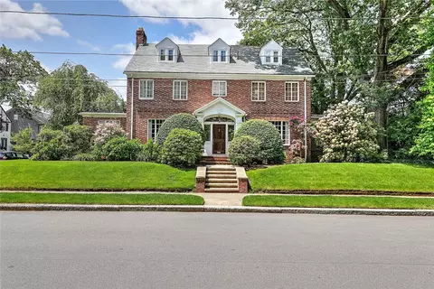 160 Slater Ave, Providence, RI 02906