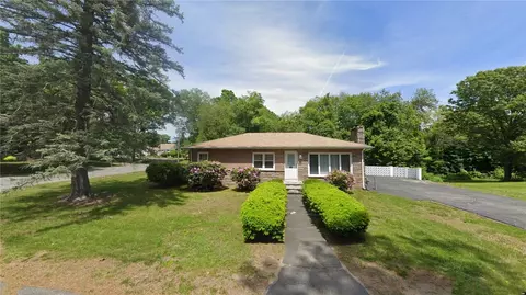 15 Scenic View Dr, Smithfield, RI 02917