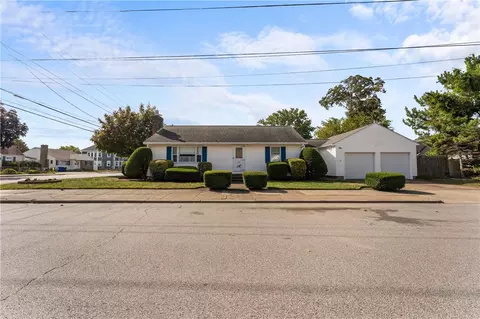 95 Federal St, Pawtucket, RI 02861