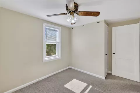 Bedroom - 150 Bartlett Dr, Warwick, RI 02886 photo 3 of 3