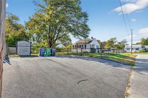 Exterior - 150 Bartlett Dr, Warwick, RI 02886 photo 3 of 3
