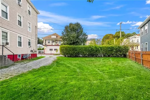 85 Ledge St, Providence, RI 02904