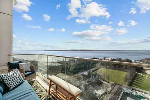 1 Tower Dr #1203, Portsmouth, RI 02871