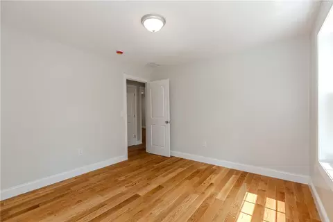 Bedroom - 325 Inez Ave, Warwick, RI 02886 photo 3 of 11