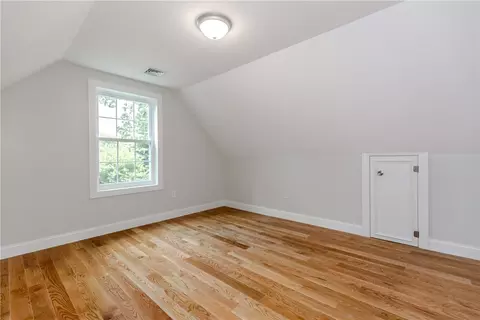 Bedroom - 325 Inez Ave, Warwick, RI 02886 photo 11 of 11