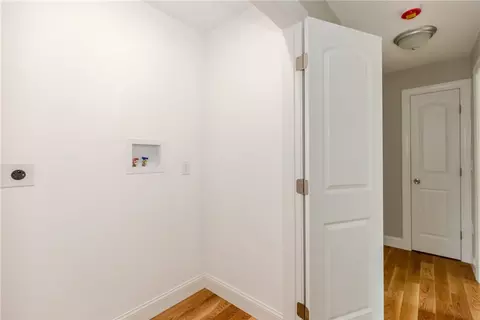 Entry Way - 325 Inez Ave, Warwick, RI 02886 photo 4 of 4