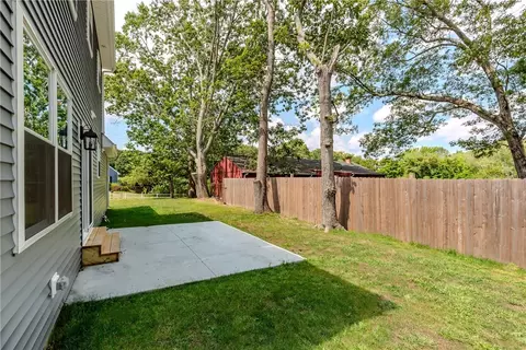 Exterior - 325 Inez Ave, Warwick, RI 02886 photo 2 of 7