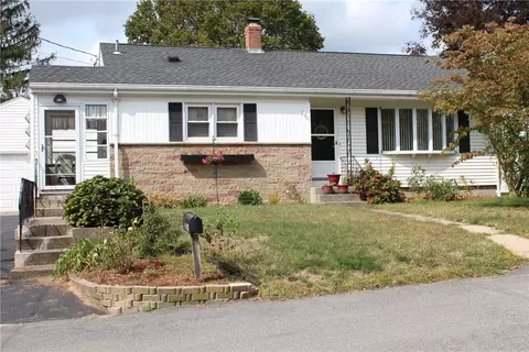 300 England St, Cumberland, RI 02864
