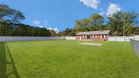 Exterior - 9 Buffalo Ave, Warren, RI 02885 photo 5 of 7