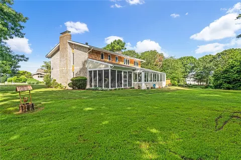 Exterior - 18 Timothy Dr, Westerly, RI 02891 photo 9 of 11