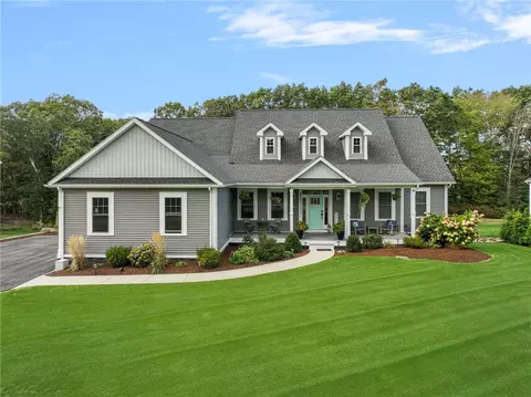 449 Sylvan Ct, Saunderstown, RI 02874