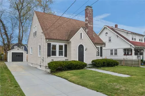 35 Barney St, East Providence, RI 02916