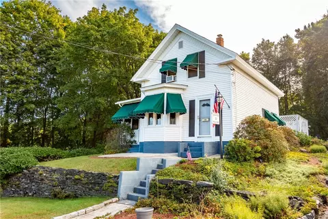 22 Colerick Ave, North Smithfield, RI 02896