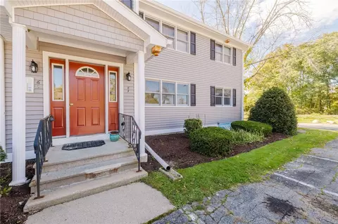 447 Stafford Rd #E7, Tiverton, RI 02878