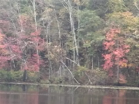 258 Log Rd, Smithfield, RI 02917