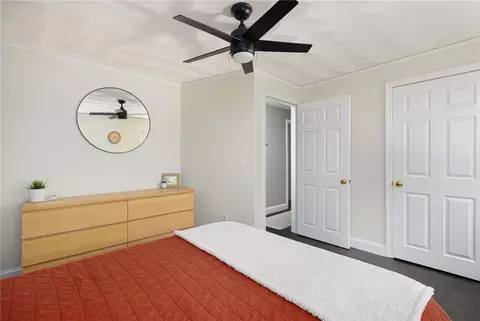 Bedroom - 8 Jackson St, Warwick, RI 02888 photo 2 of 2