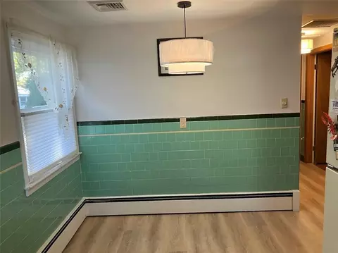 56 Partition St, Warwick, RI 02888 photo 5