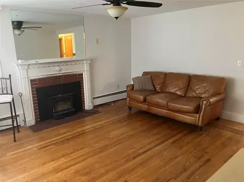 56 Partition St, Warwick, RI 02888 photo 2