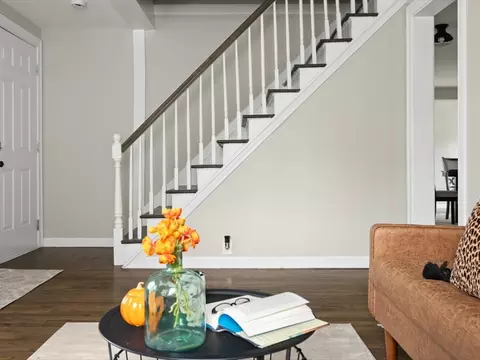 Entry Way - 40 Buttonwoods Ave, Warwick, RI 02886 photo 1 of 2