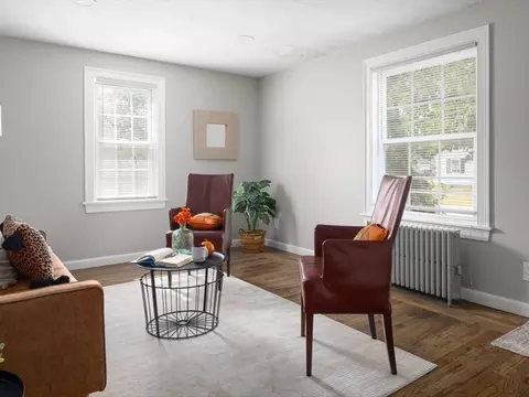 Living - 40 Buttonwoods Ave, Warwick, RI 02886 photo 1 of 1