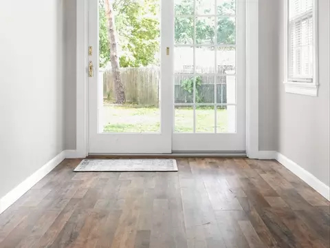Entry Way - 40 Buttonwoods Ave, Warwick, RI 02886 photo 2 of 2
