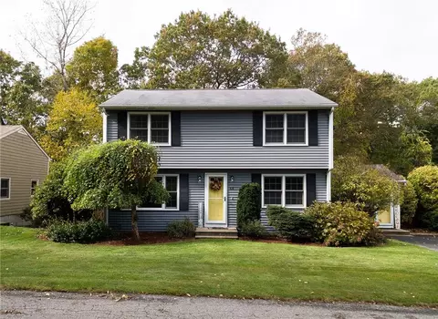 64 Aborn Ave, Cumberland, RI 02864