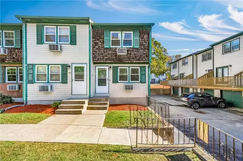 184 Argol St #C14, Pawtucket, RI 02860