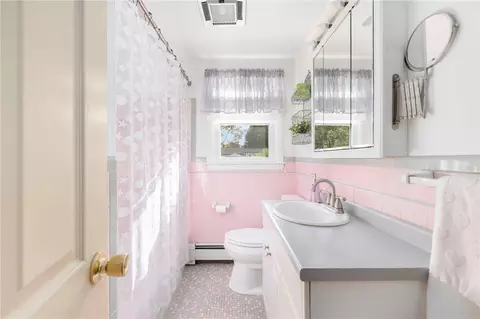 Bath - 82 Doolittle St, Coventry, RI 02816 photo 1 of 1