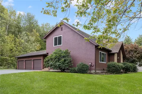 67 Daniel Dr, North Kingstown, RI 02852