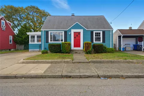 22 Ruth St, Pawtucket, RI 02861