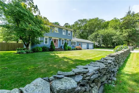 471 N Quidnessett Rd, North Kingstown, RI 02852