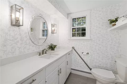 Bath - 66 Dory Rd, Warwick, RI 02886 photo 1 of 6