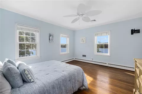 Bedroom - 66 Dory Rd, Warwick, RI 02886 photo 5 of 6
