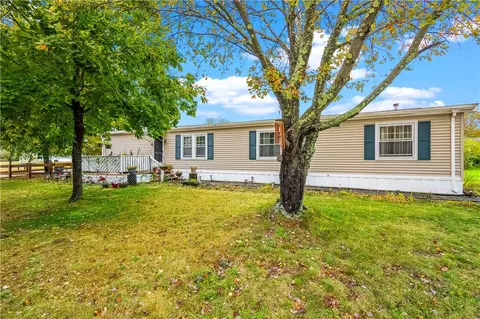 41 Wright Way, Coventry, RI 02816