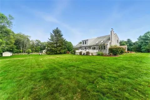 Exterior - 71 Paddock Dr, Warwick, RI 02886 photo 2 of 3