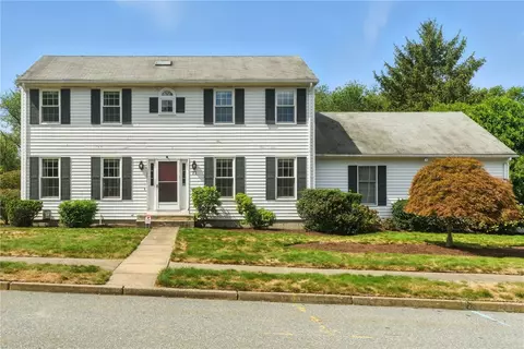 Exterior - 71 Paddock Dr, Warwick, RI 02886 photo 1 of 3