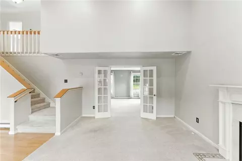Living - 71 Paddock Dr, Warwick, RI 02886 photo 4 of 11