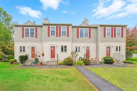 152 Fairway Dr, Coventry, RI 02816