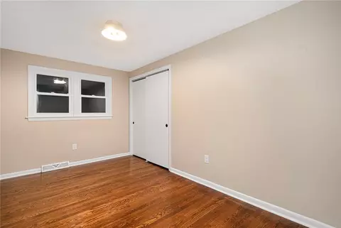 Bedroom - 95 Kerri Lyn Rd, Warwick, RI 02889 photo 3 of 5
